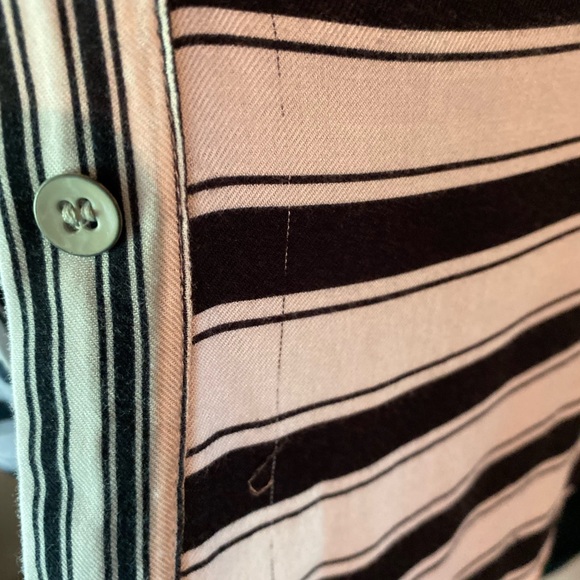 Top - Picture 4 of 6